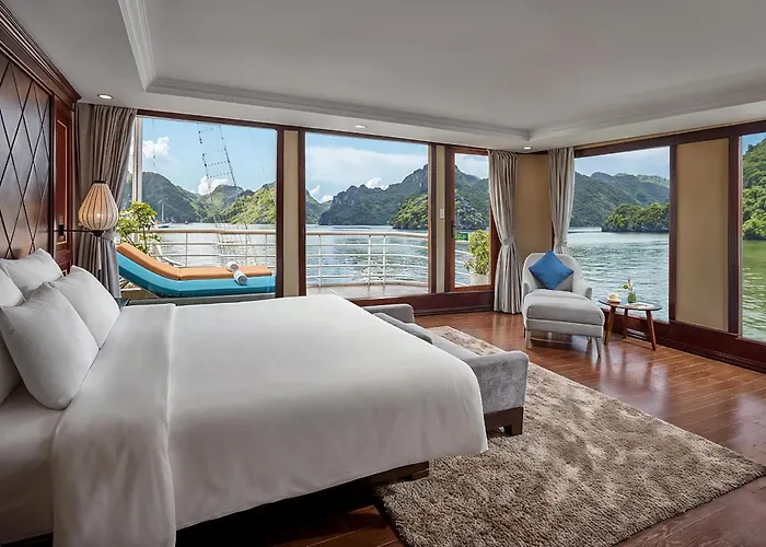 Verdure Lotus Classic Cruise On Lan Ha Bay 