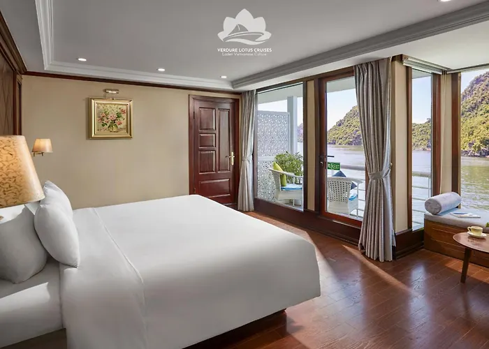  Verdure Lotus Classic Cruise On Lan Ha Bay 4*
