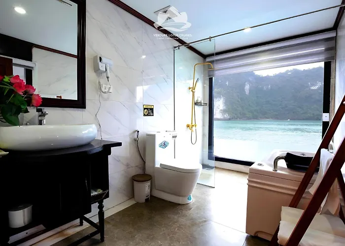 Verdure Lotus Classic Cruise On Lan Ha Bay 