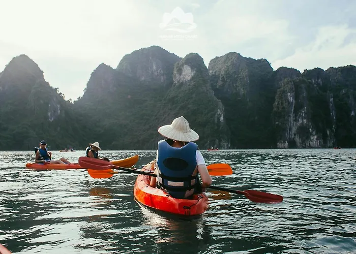 Verdure Lotus Classic Cruise On Lan Ha Bay 4*