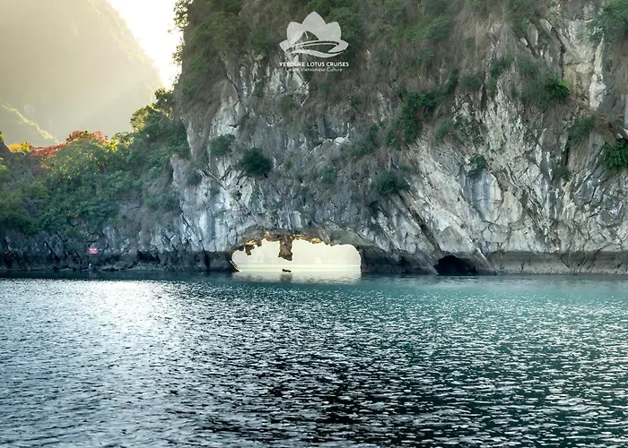 Verdure Lotus Classic Cruise On Lan Ha Bay  Hạ Long